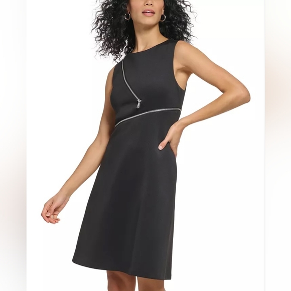 NWT Ladies Size 2 Crewneck Sleeveless Zip-Trim Shift Dress in Black - Picture 4 of 4